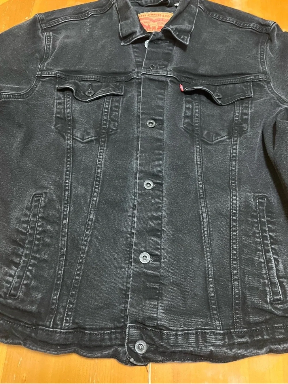 Levi’s 72334-0223 Black Denim Trucker Jacket Mens Size XL Distressed Type III